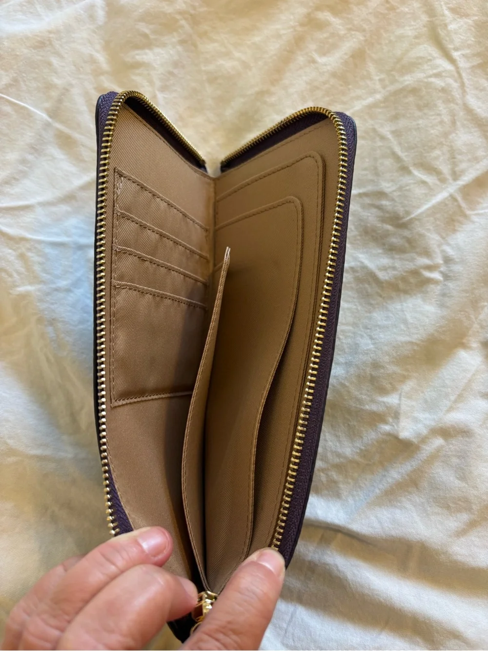 Levenger Leather First Class Traveler Wallet Organizer